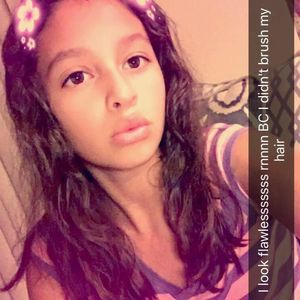 Meet your Posher, Alexis